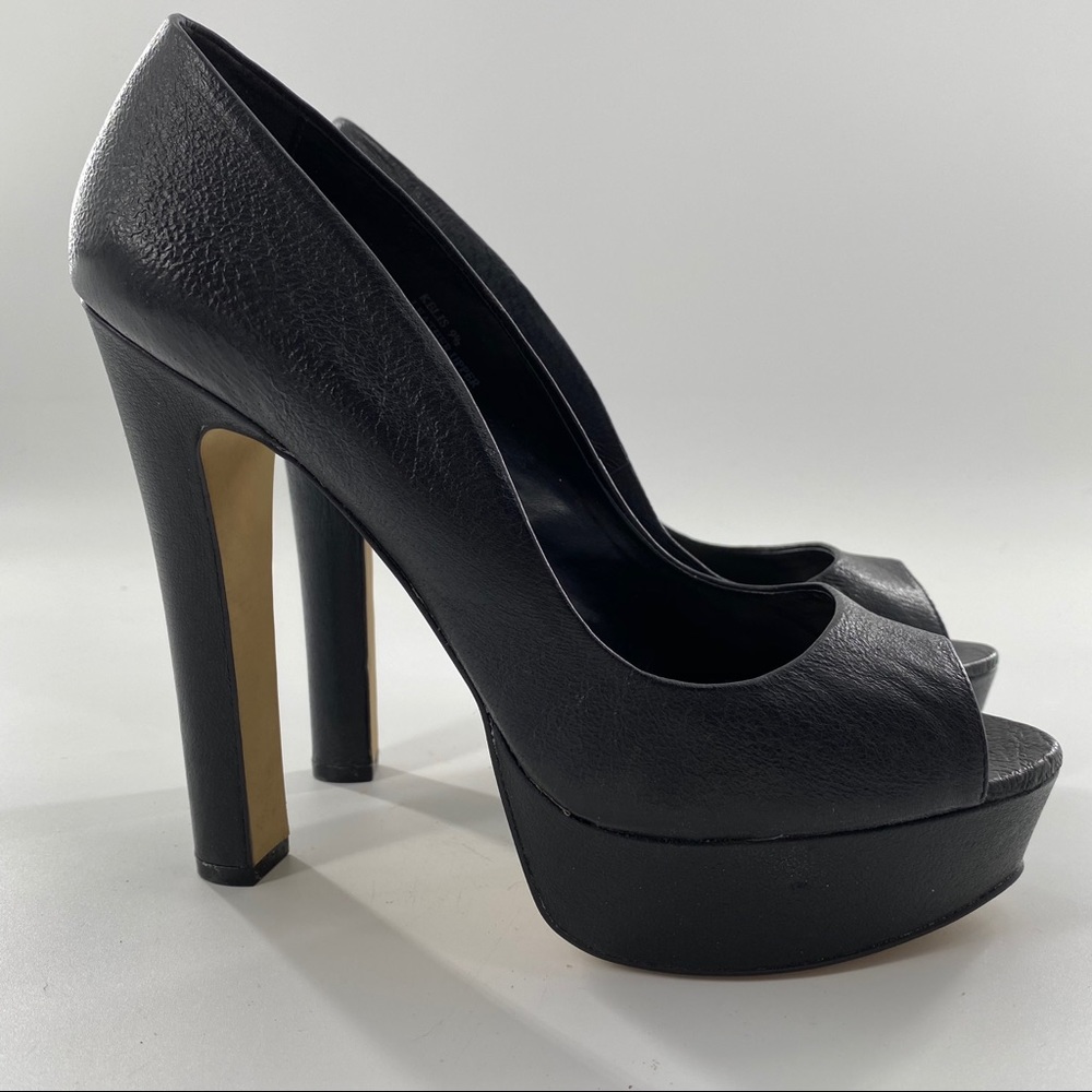 NWB Zigi Soho black peep toe pump with chunky heel